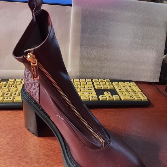 NEW ! Michael Kors Cyrus Merlot Vegan Leather Lug Sole Zip Platform Boots Sz 9.5 - Picture 1 of 7